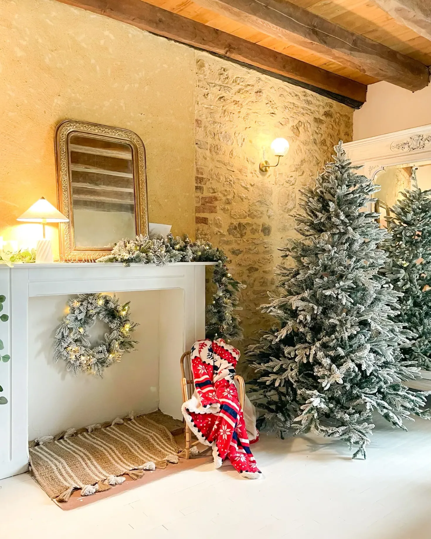 Albero natalizio innevato BASSIE 210 cm Bianco