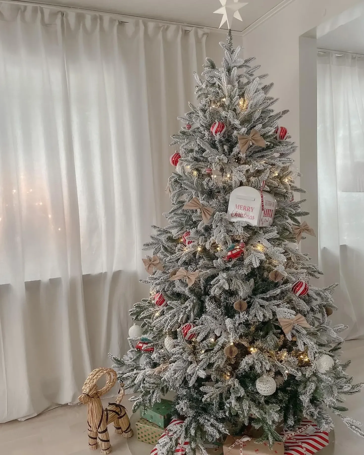 Albero natalizio innevato BASSIE 210 cm Bianco