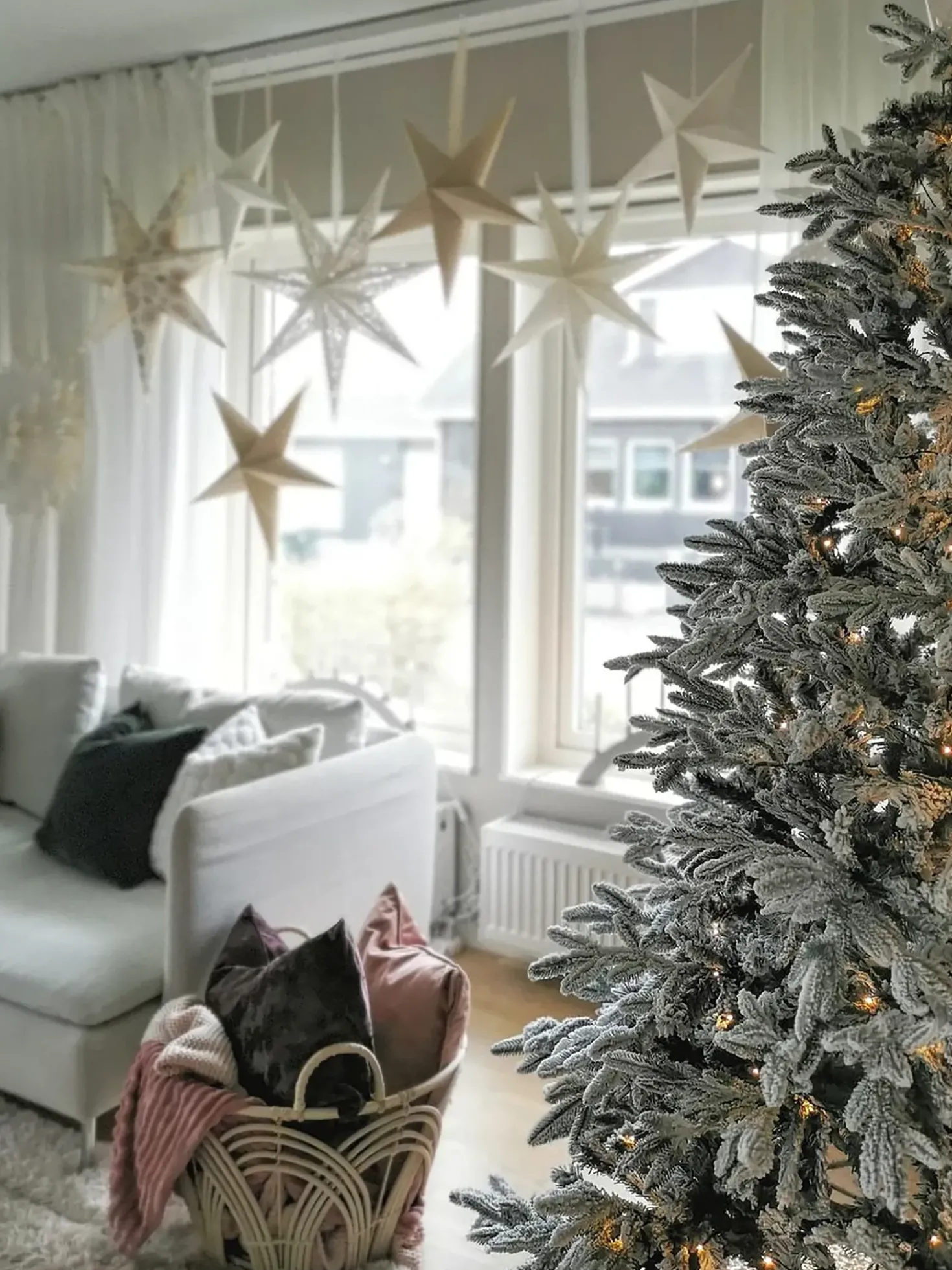 Albero natalizio innevato BASSIE 210 cm Bianco