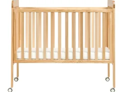 Culla per bambini Legno di pino BODMIN 60 x 120 cm con ruote Marrone chiaro