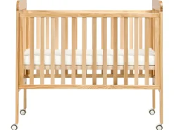 Culla per bambini Legno di pino BODMIN 60 x 120 cm con ruote Marrone chiaro