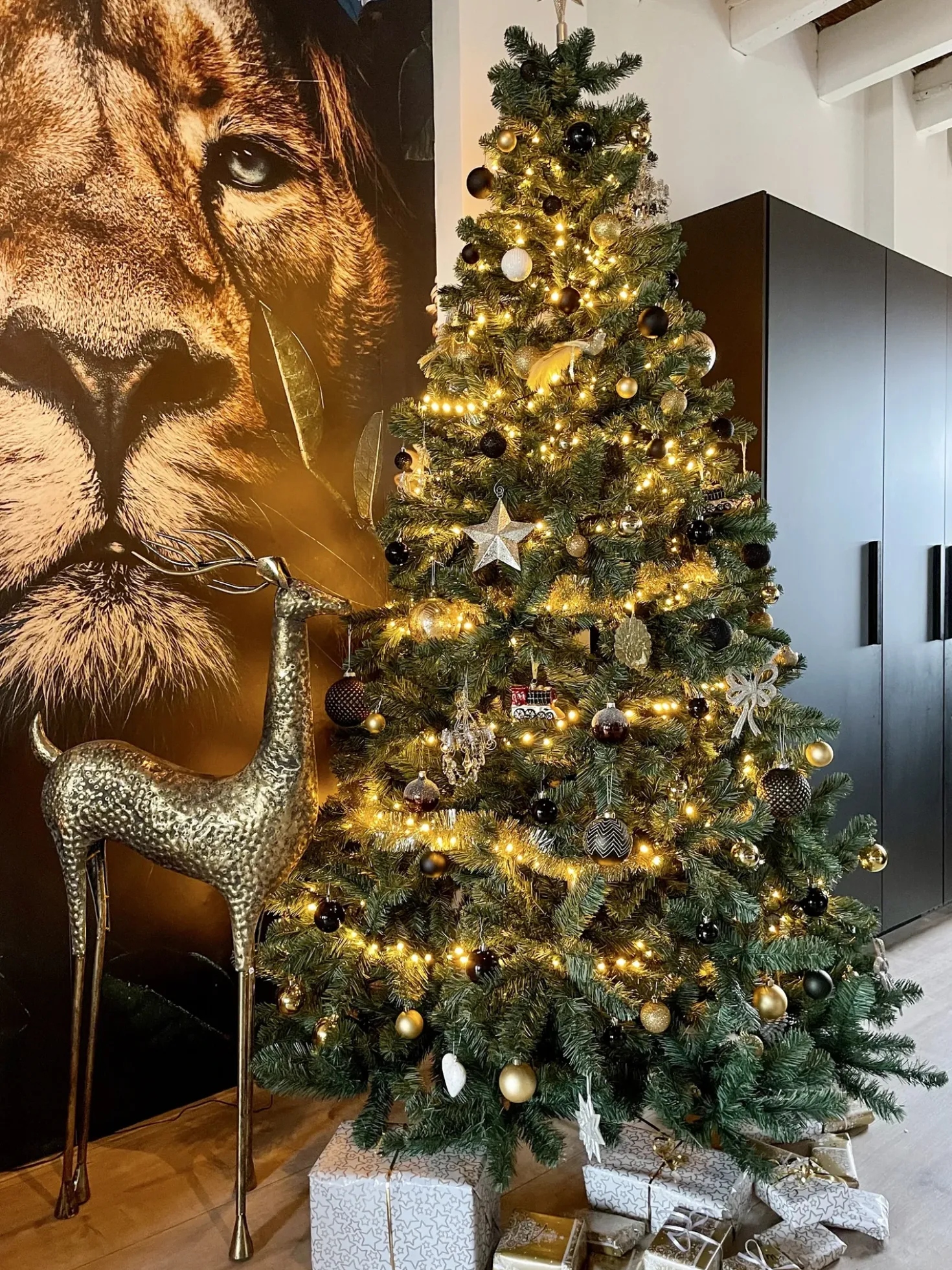 Decorazione natalizia a pavimento PELLO Renna 126 cm Oro