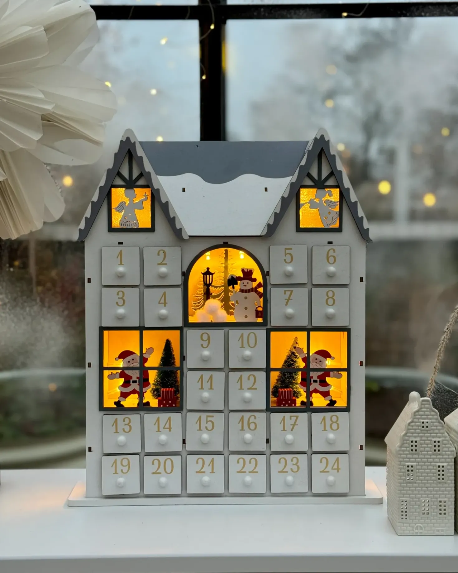 Decorazione natalizia LED FEMUND Calendario dell'Avvento 40 cm Bianco