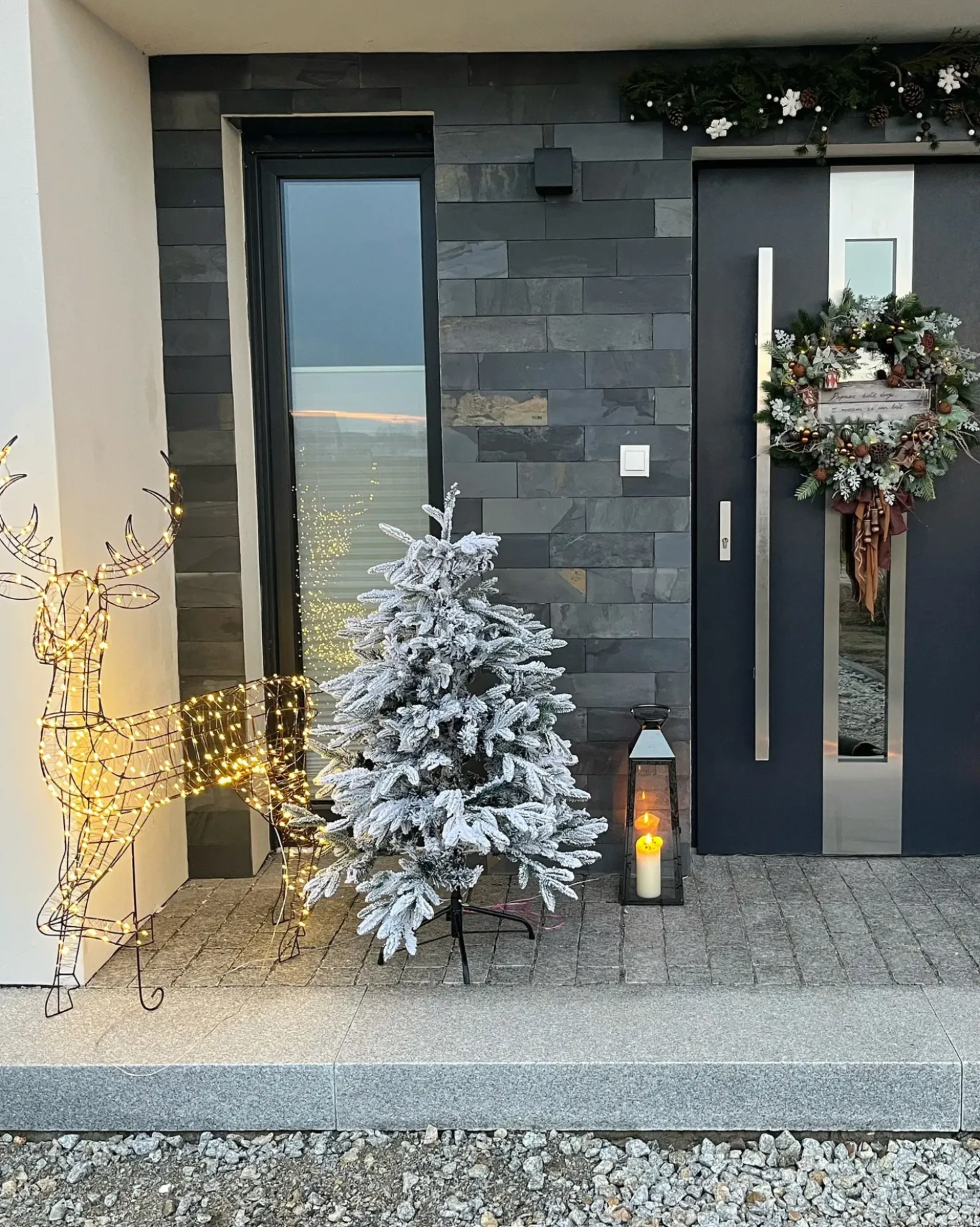 Decorazione per esterni LED MAHLATTI Renna 128 cm Nero