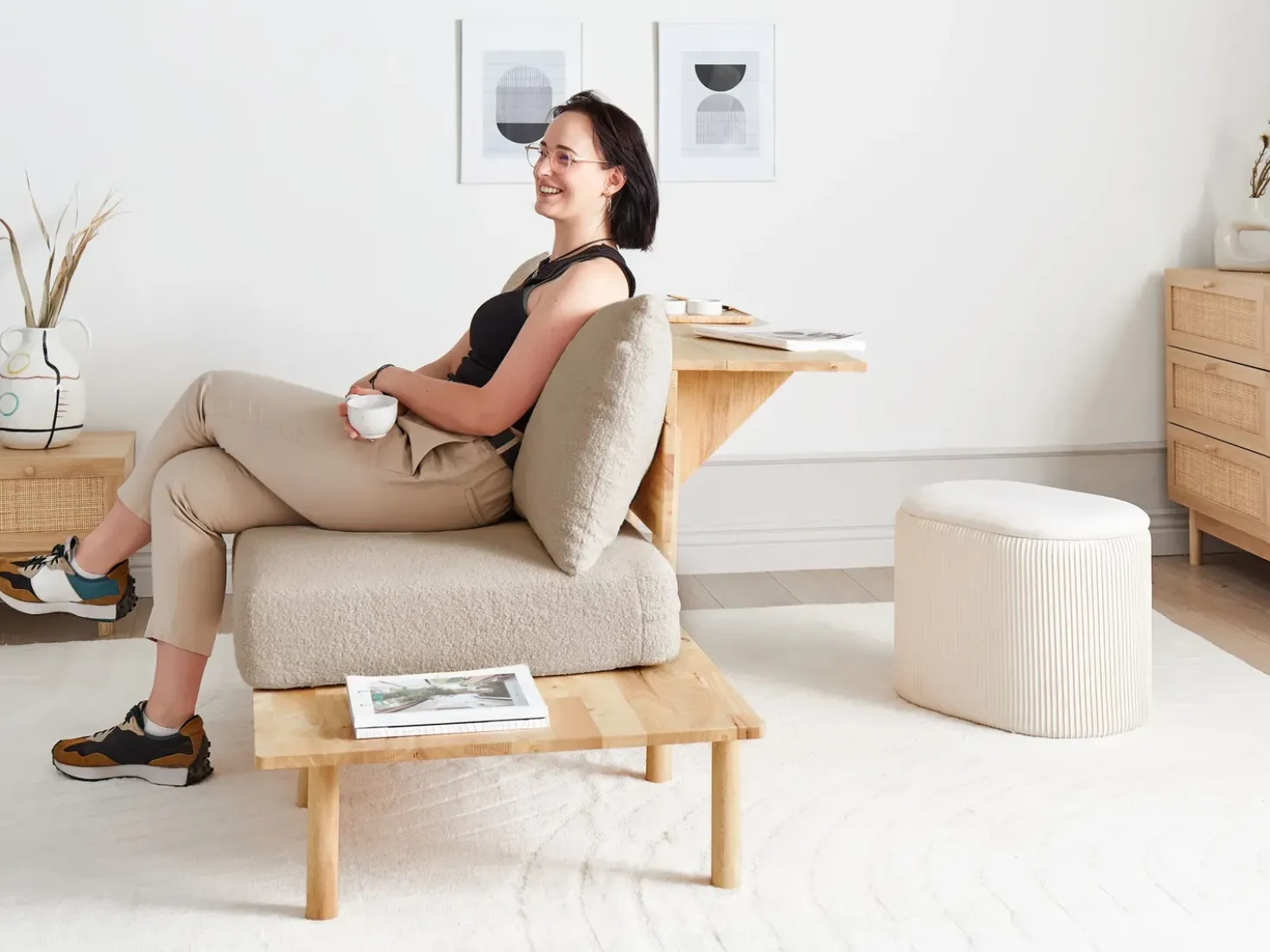 Divano 2 posti SALO Bouclé Beige con tavoli