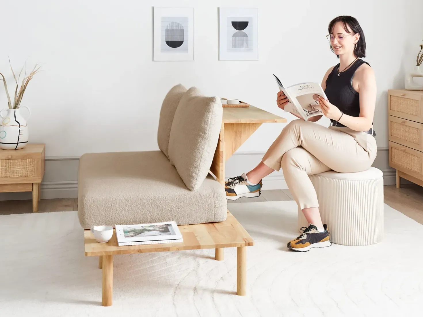 Divano 2 posti SALO Bouclé Beige con tavoli