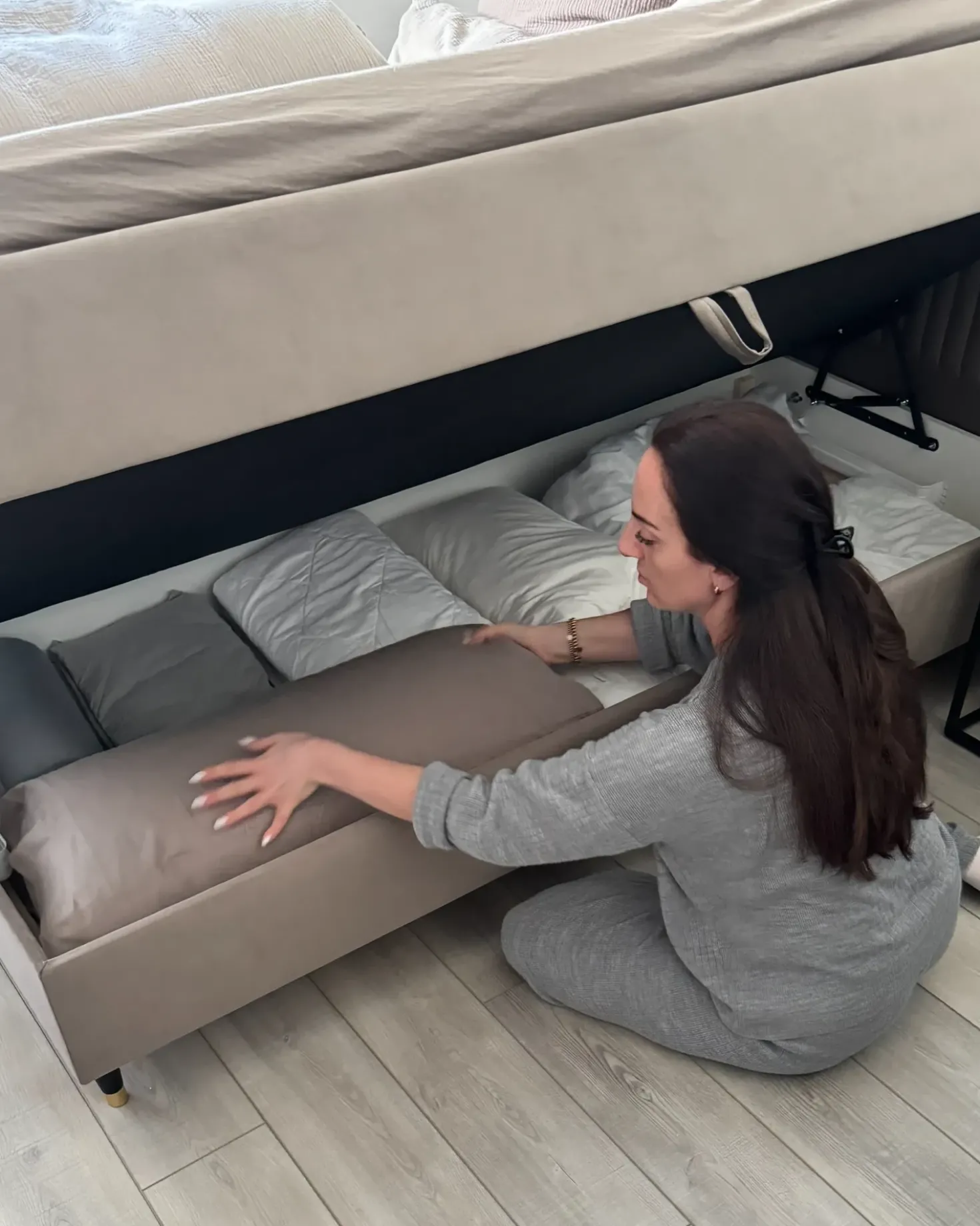 Divano letto con contenitore Tessuto OFFICER 180 x 200 cm Tortora