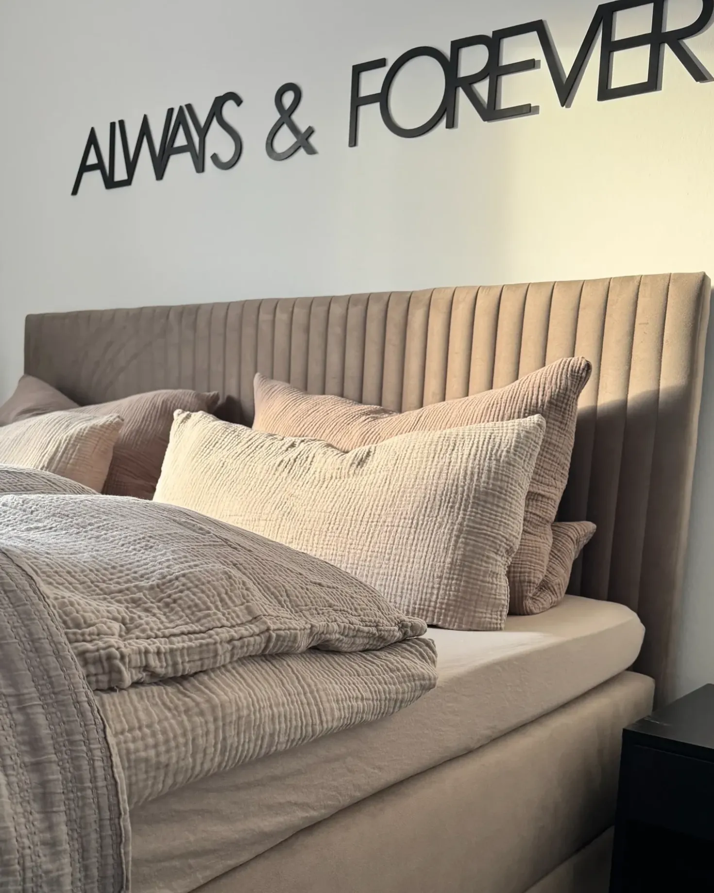 Divano letto con contenitore Tessuto OFFICER 180 x 200 cm Tortora