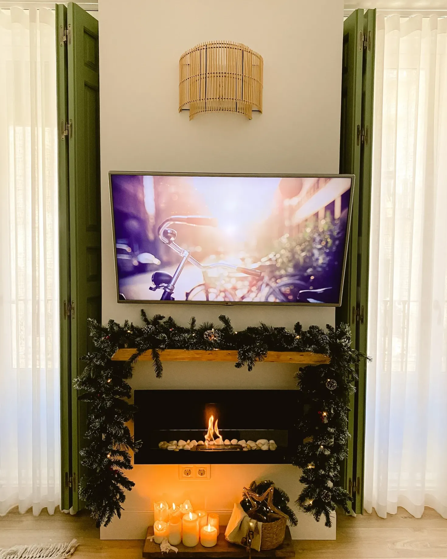 Festone di Natale LED WAPTA 270 cm Verde