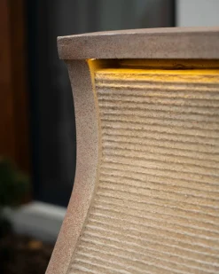 Fontana da giardino LED FORMIGA Beige