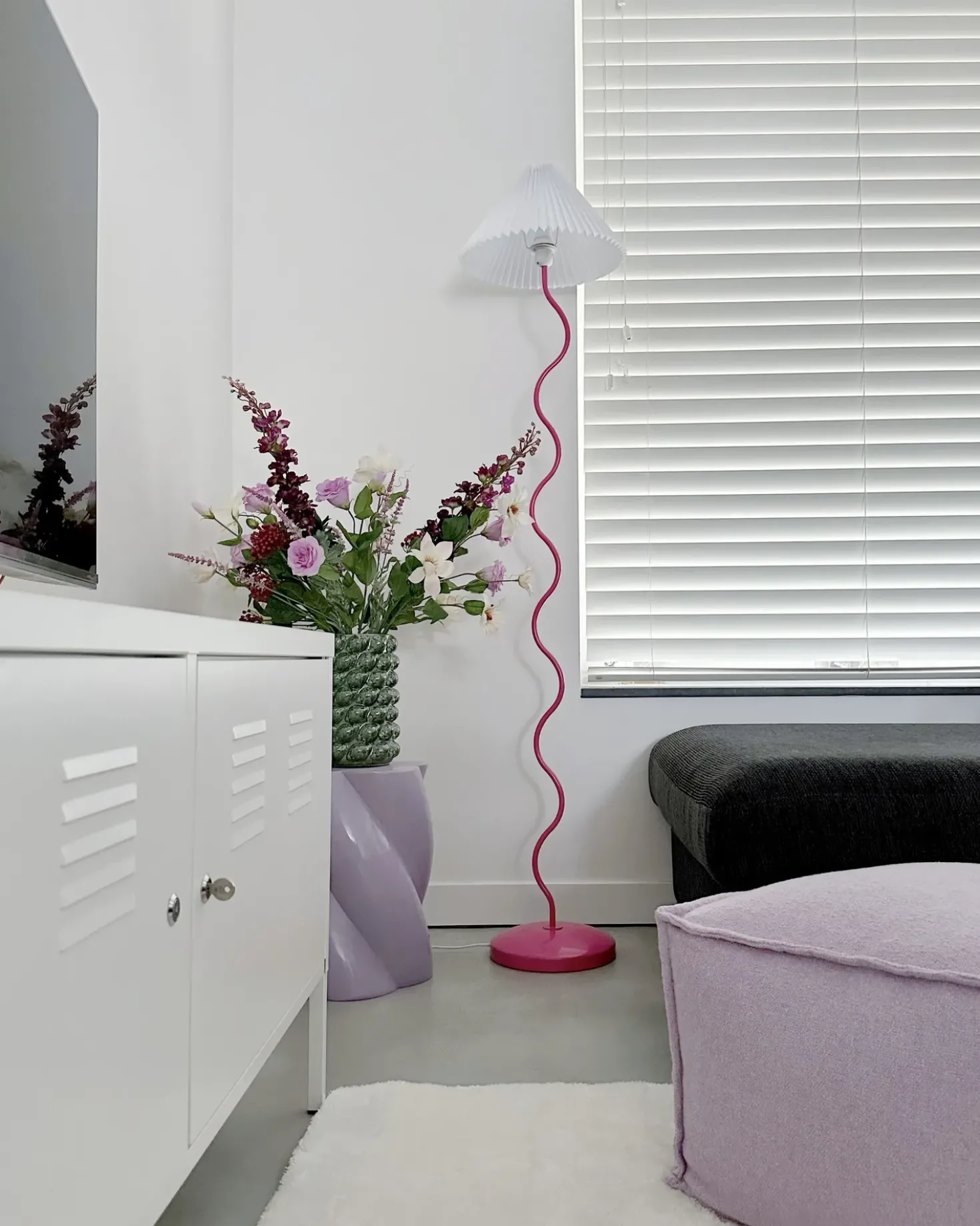 Lampada da pavimento JIKAWO Metallo Rosa