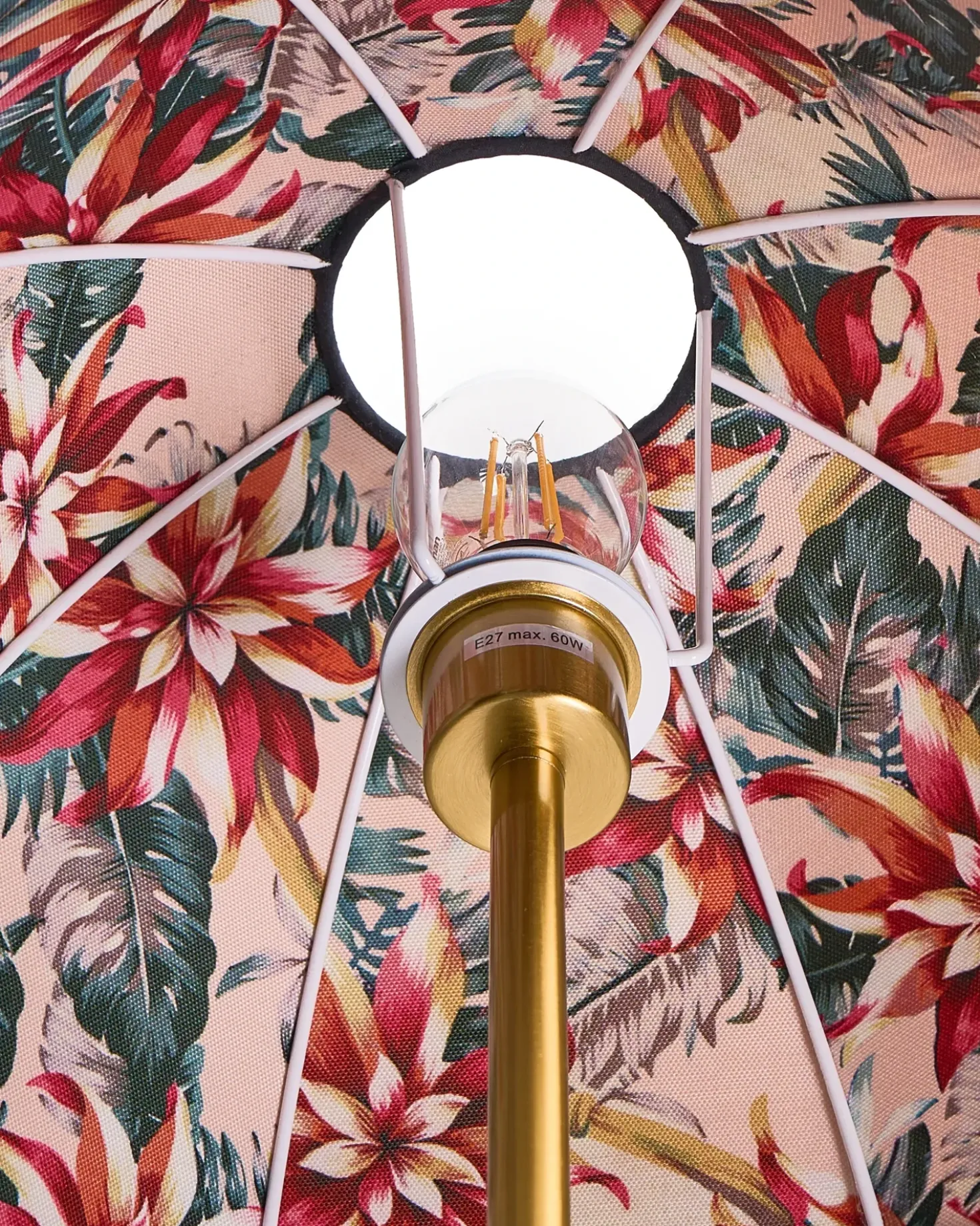 Lampada da pavimento UMGUZA Metallo Oro