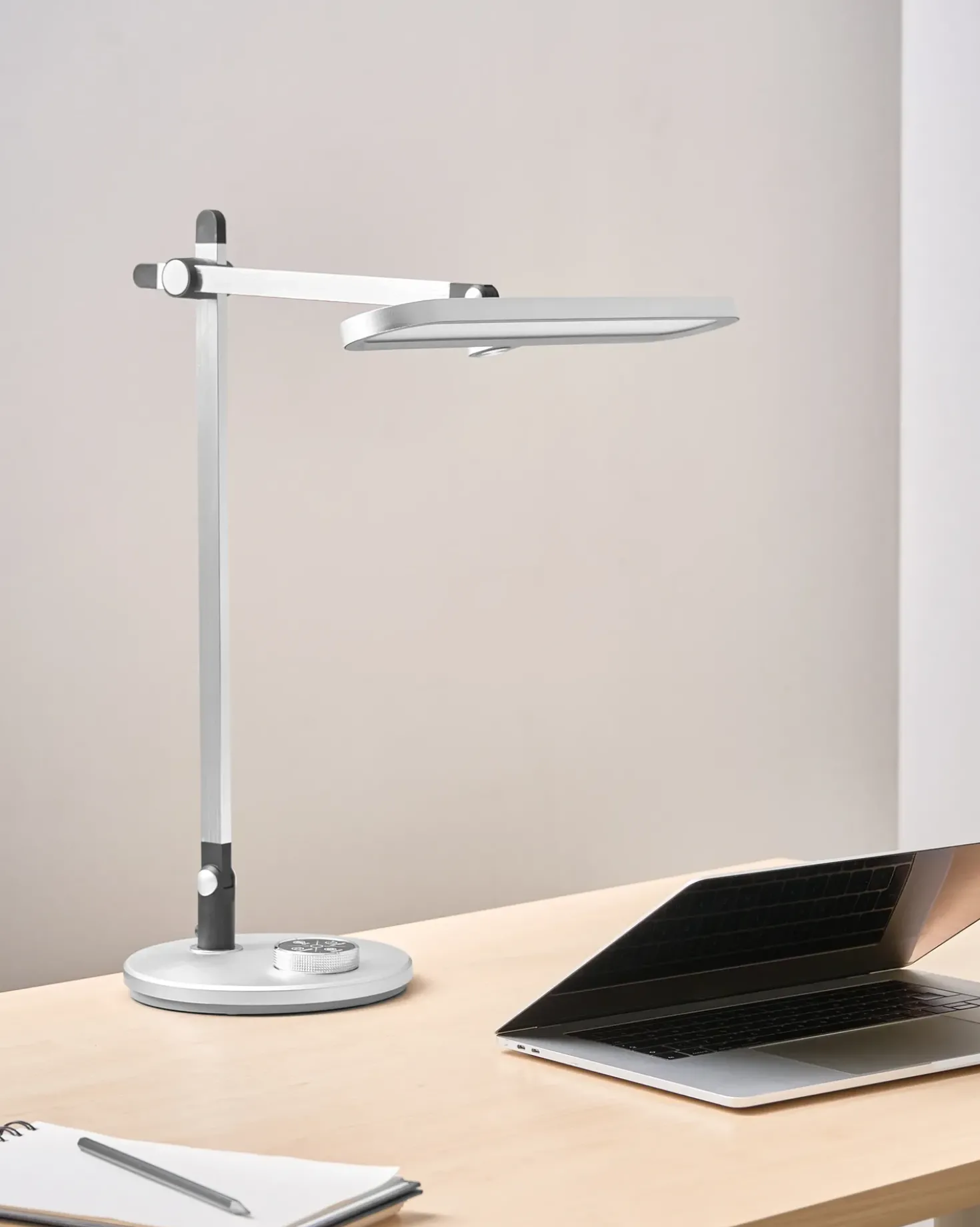 Lampada da scrivania a LED HYDRUS con dimmer Argento