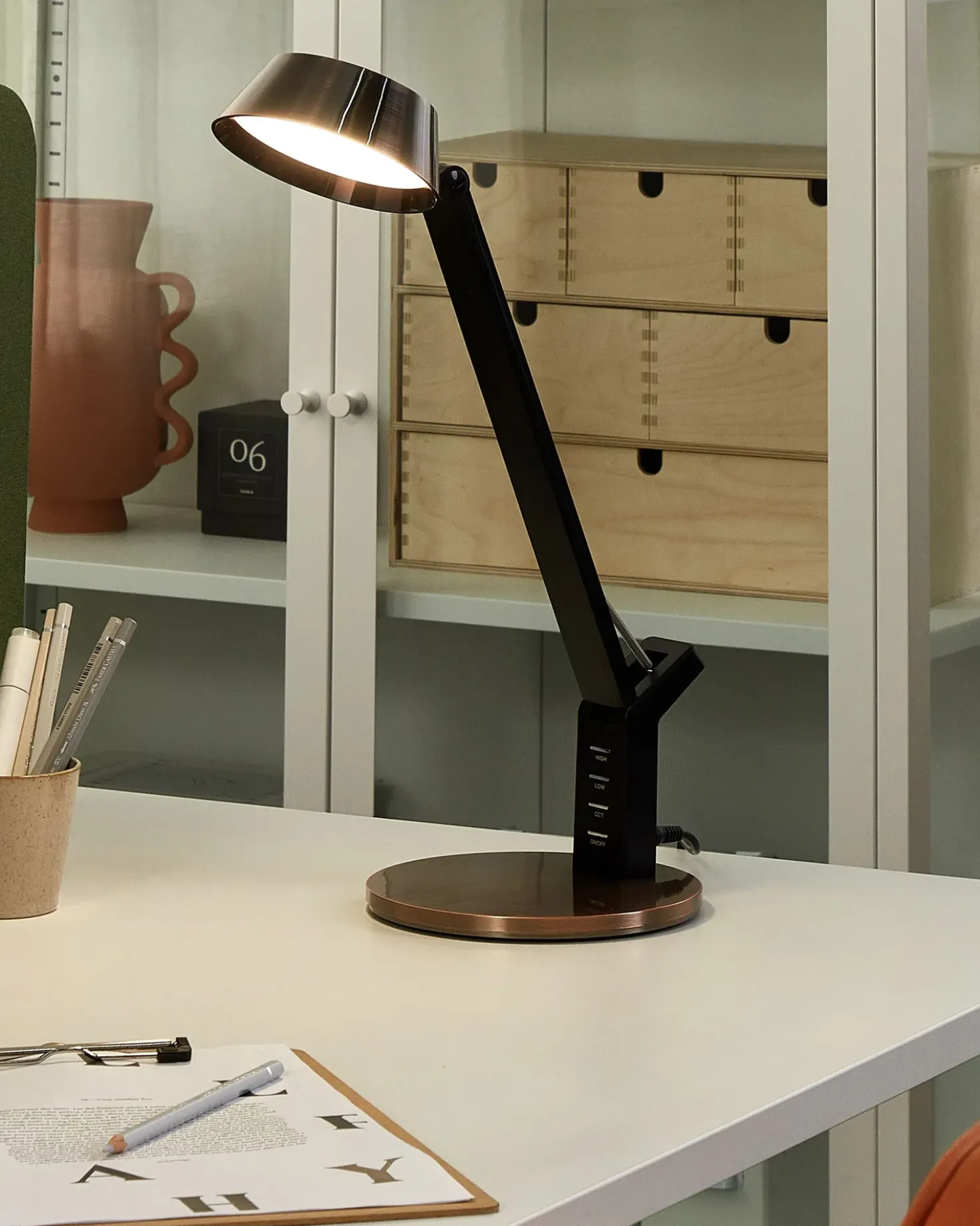 Lampada da scrivania a LED CHAMAELEON con dimmer Metallo Rame