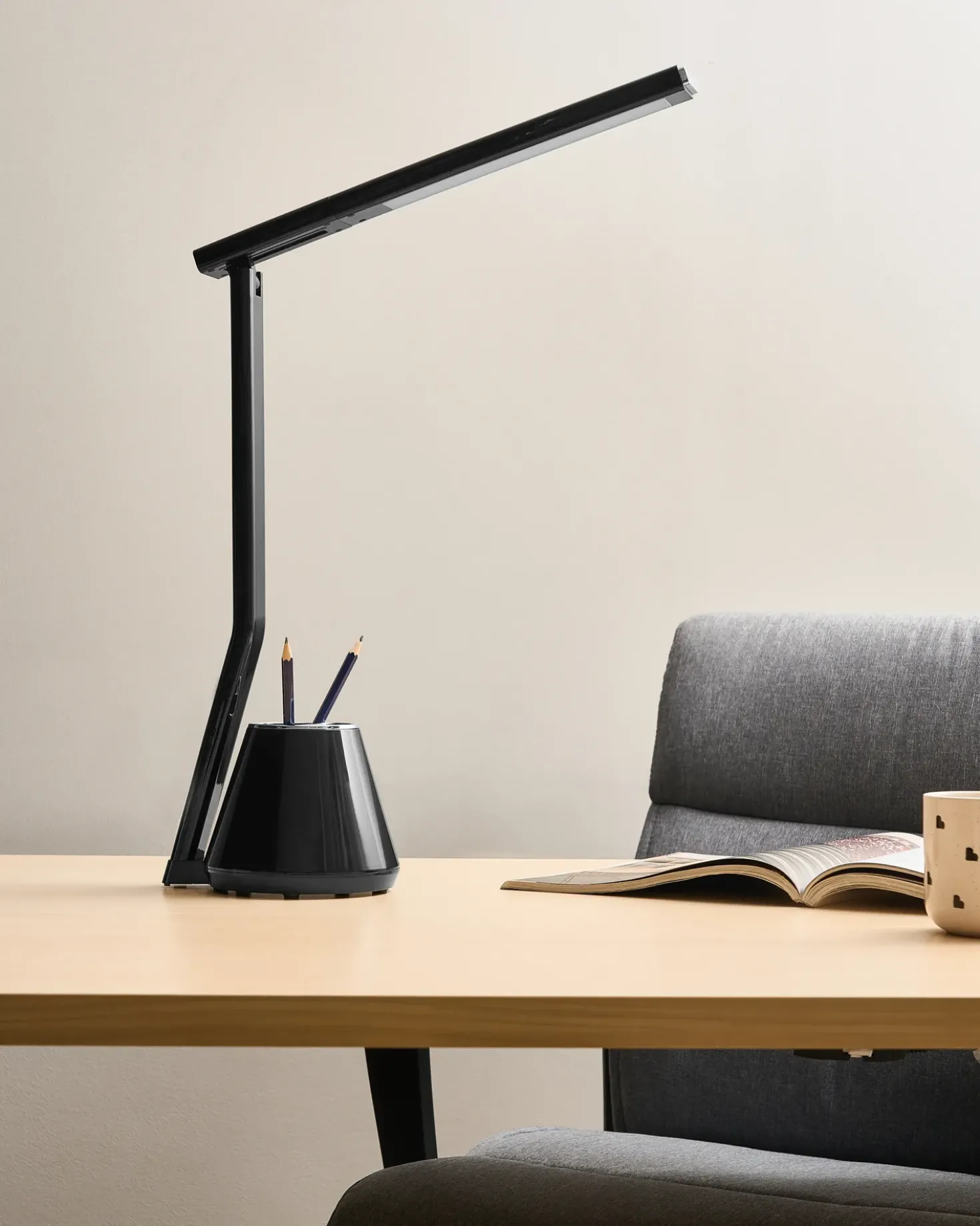 Lampada da scrivania a LED DENEB con dimmer Nero