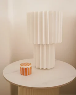 Lampada da tavolo ALFEIOS Lino Bianco