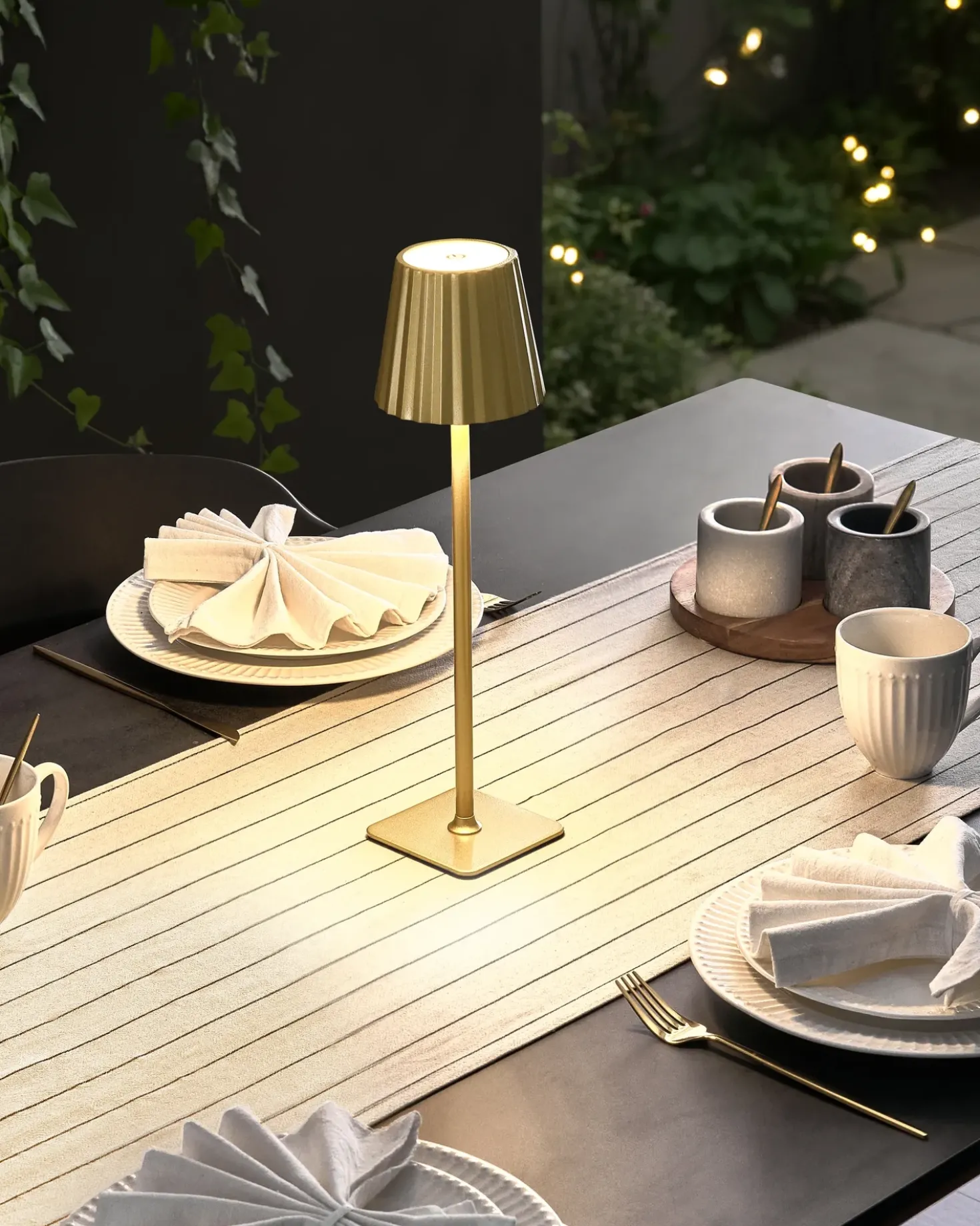 Lampada da tavolo senza fili a LED ABARO con dimmer Metallo Oro
