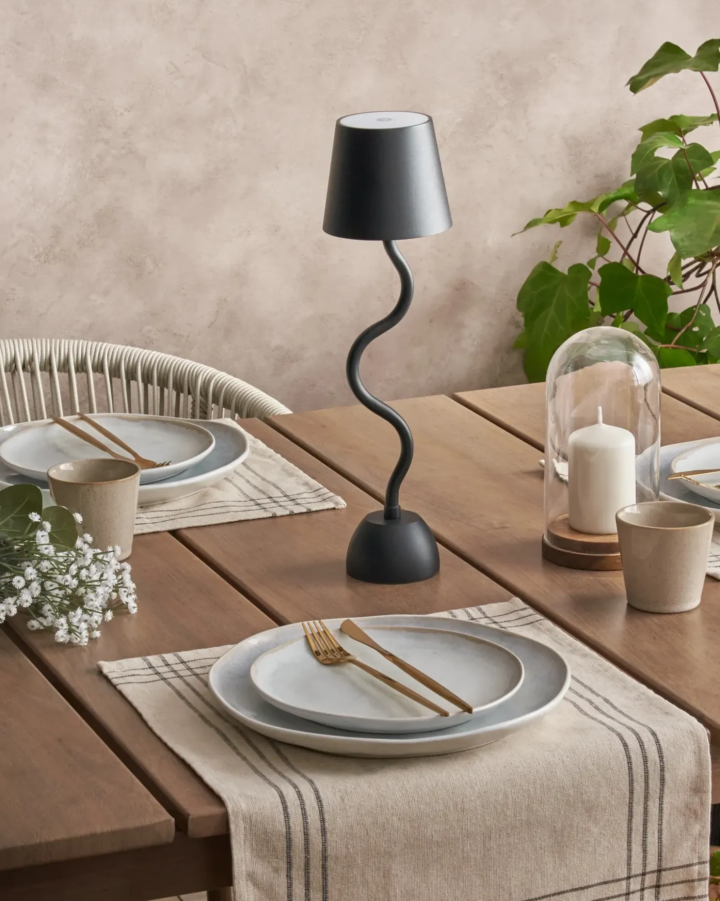 Lampada da tavolo senza fili a LED VOUGA con dimmer Metallo Nero