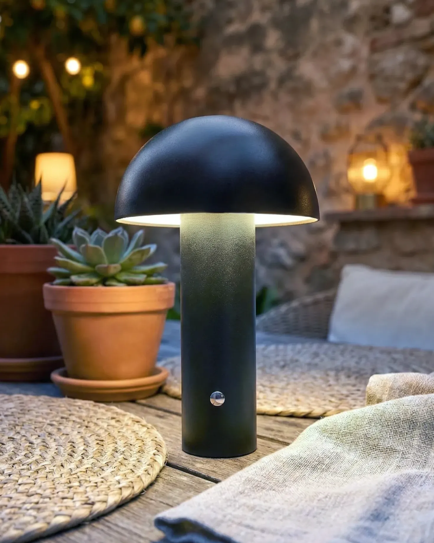 Lampada da tavolo senza fili a LED BOJO con dimmer Metallo Nero