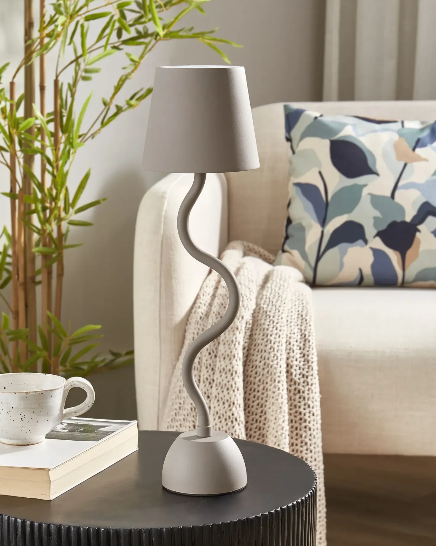 Lampada da tavolo senza fili a LED VOUGA con dimmer Metallo Beige