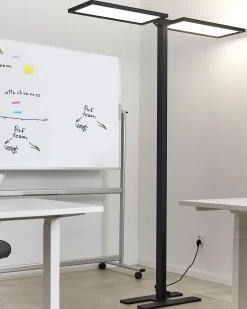 Lampada da terra a LED SCULPTOR con sensore di movimento Metallo Nero