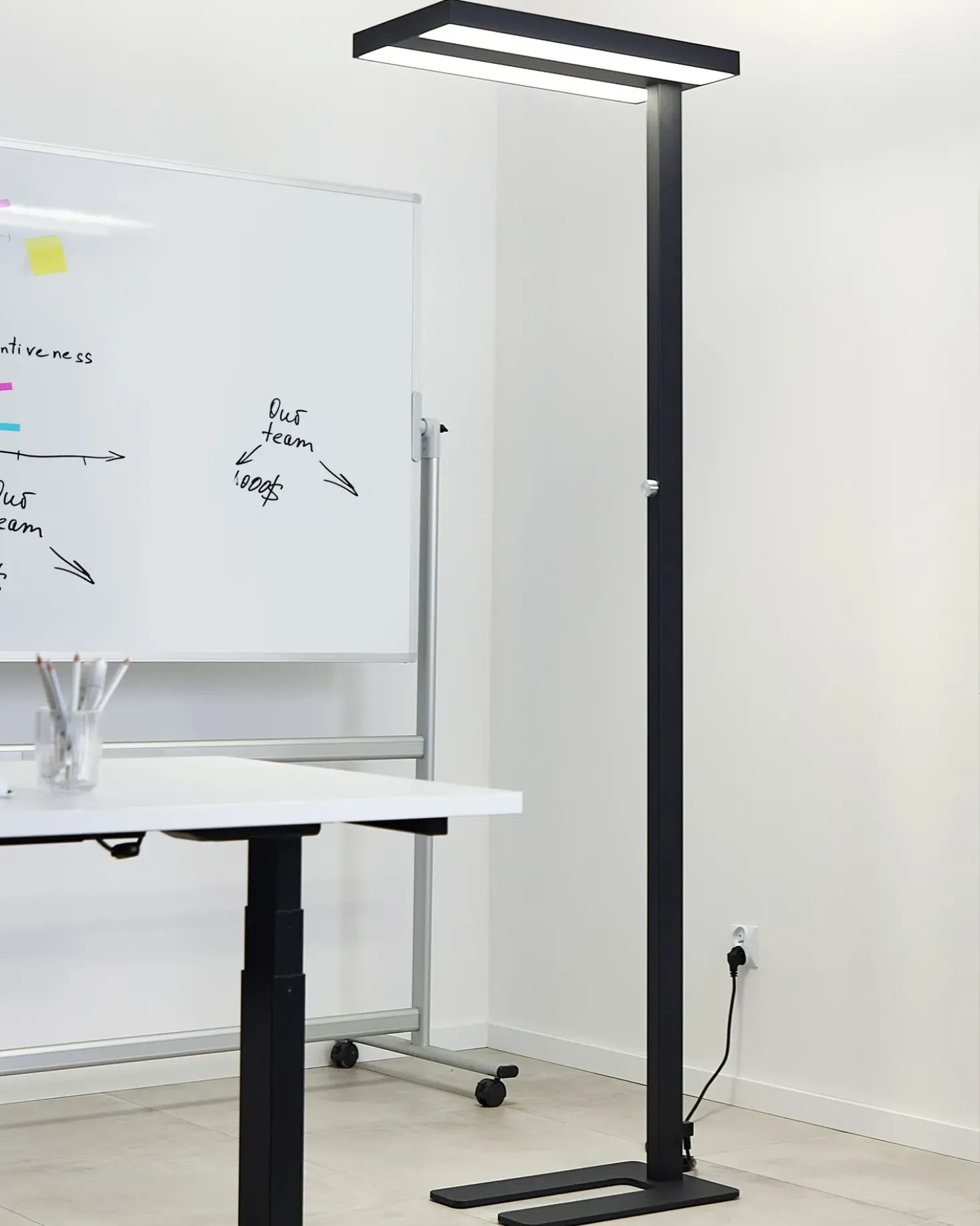 Lampada da terra a LED TAURUS con dimmer Metallo Nero