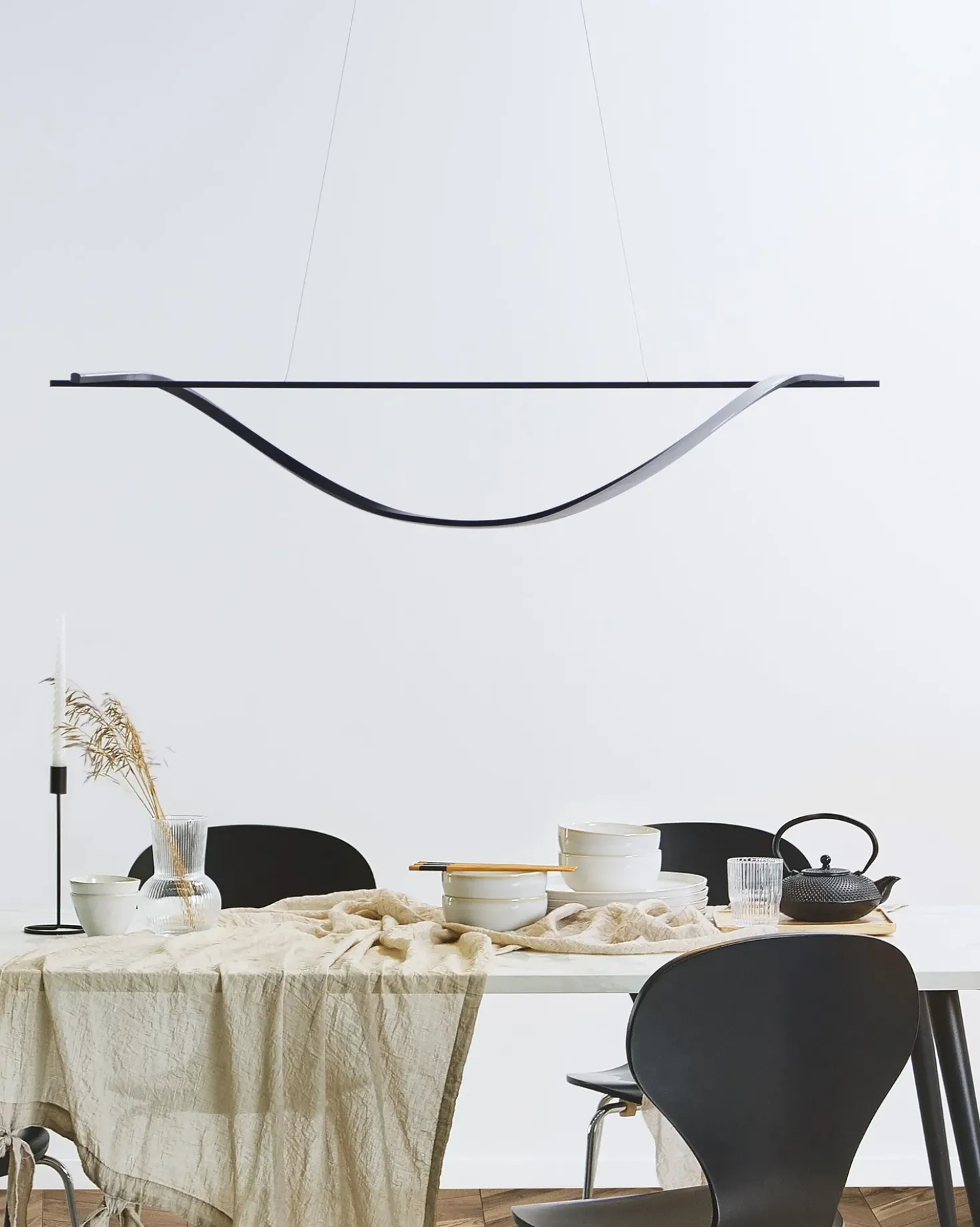 Lampadario a LED BODRI Metallo Nero