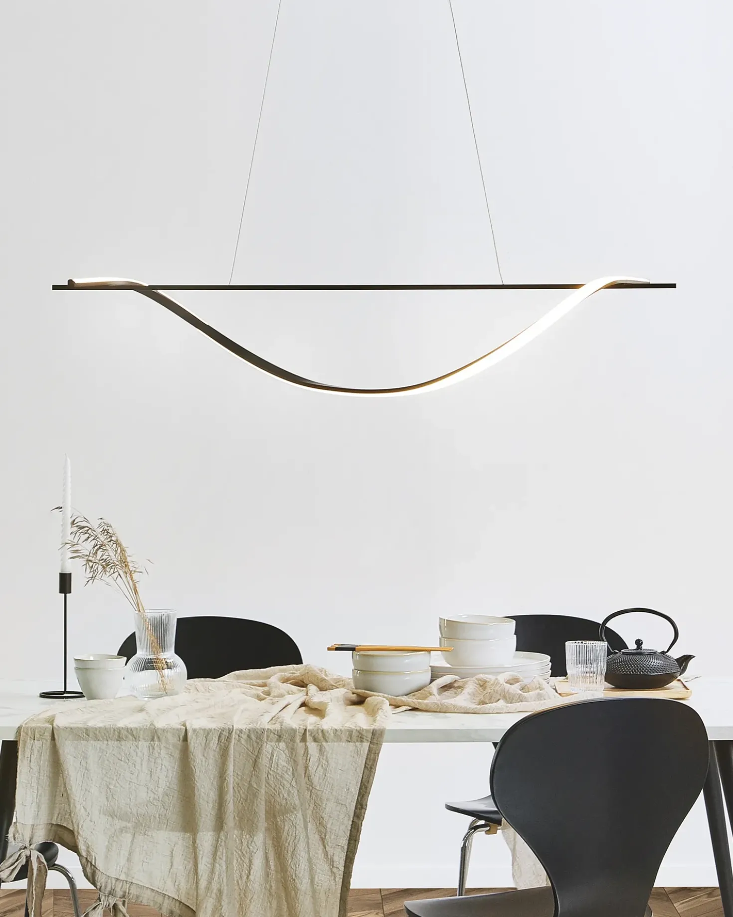Lampadario a LED BODRI Metallo Nero