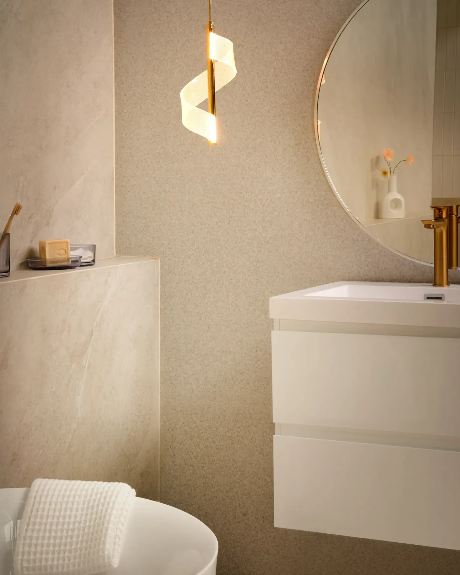 Lampadario a LED SARELA Metallo Oro