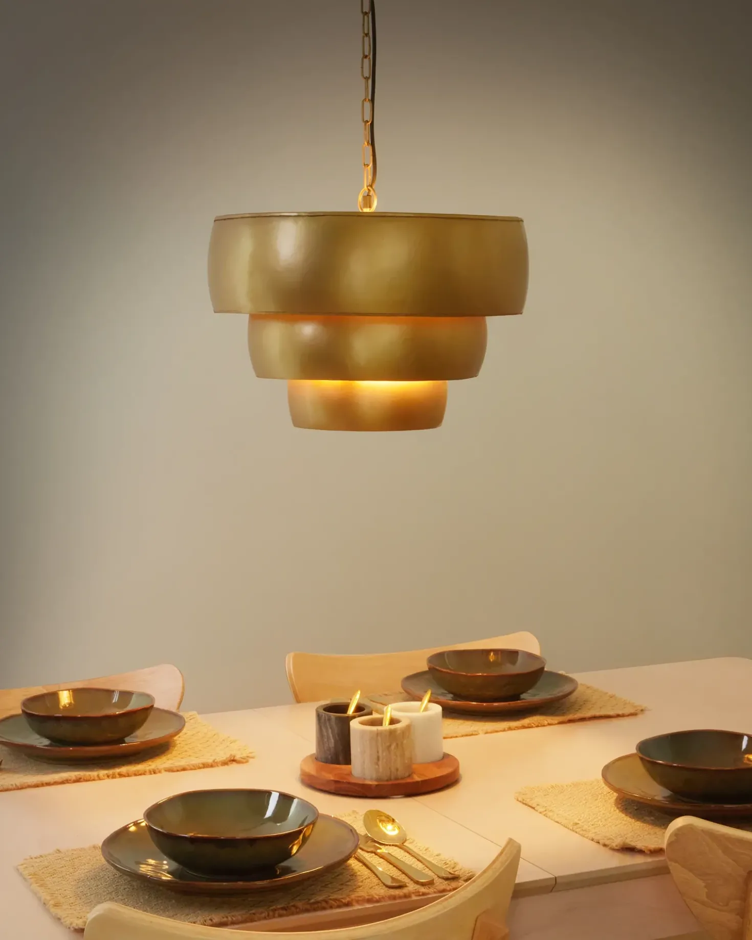Lampadario MBANGO Metallo Oro