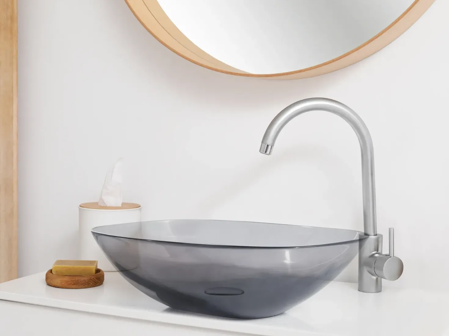 Lavabo da appoggio MOENGO 54 x 36 cm Superficie solida Nero