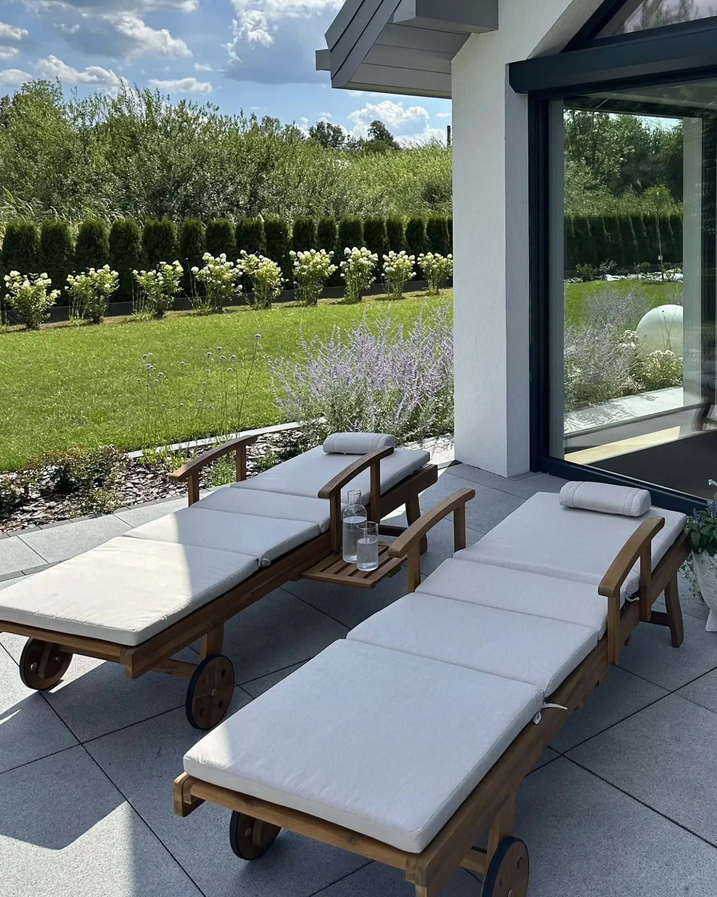 Lettino Prendisole con Cuscino JAVA PREMIUM Legno d'acacia Beige chiaro