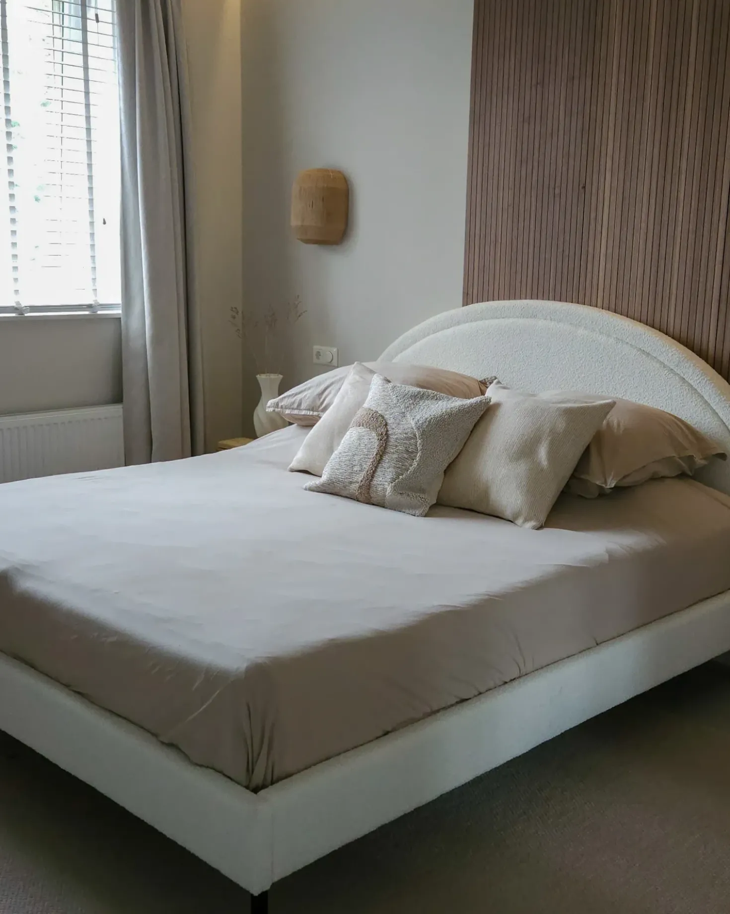 Letto Bouclé MARGUT 180 x 200 cm Beige