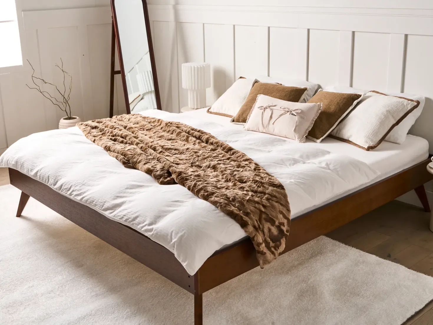 Letto senza testata BERRIC 140 x 200 cm Frasino scuro
