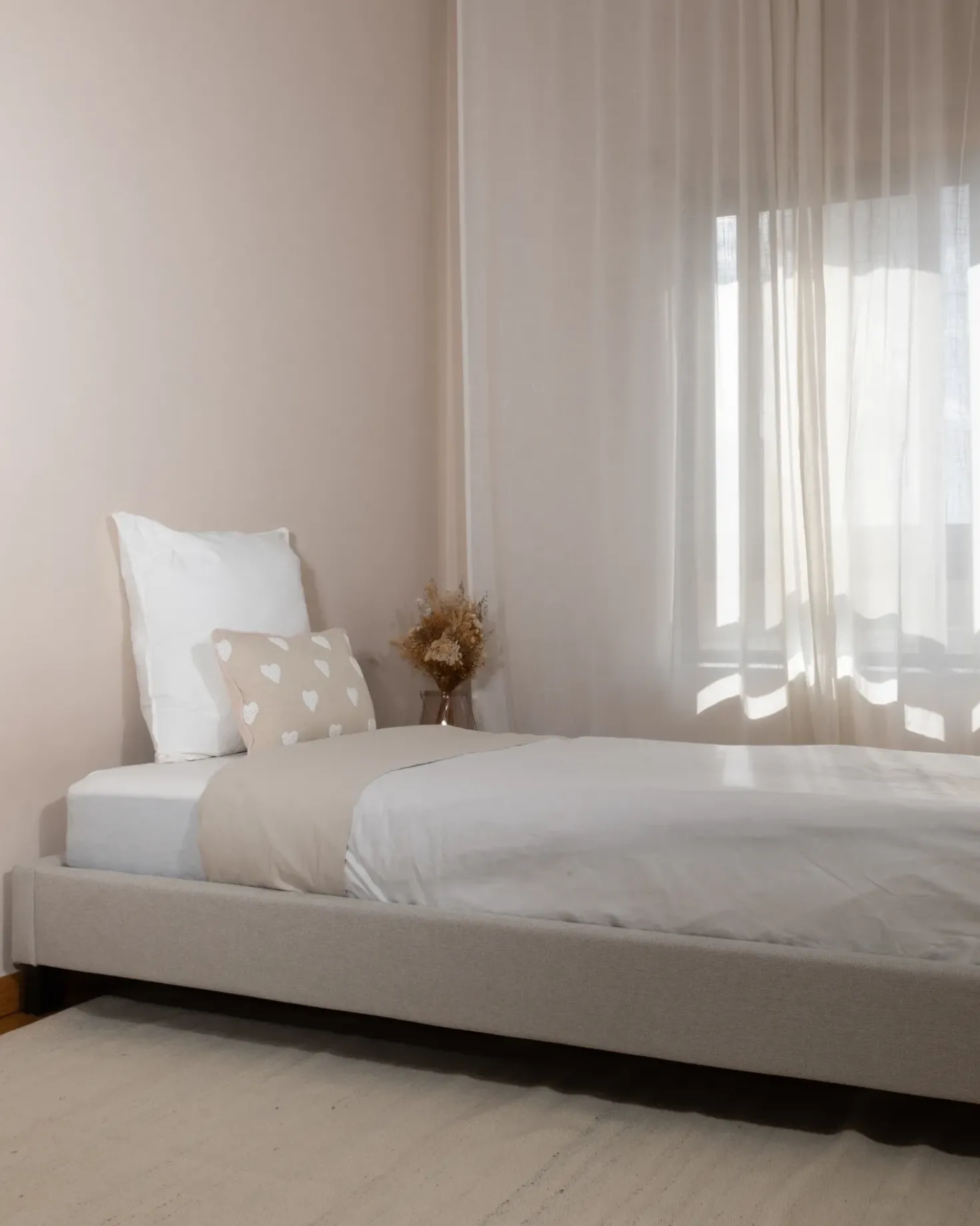 Letto senza testata Tessuto ROANNE 90 x 200 cm Beige chiaro