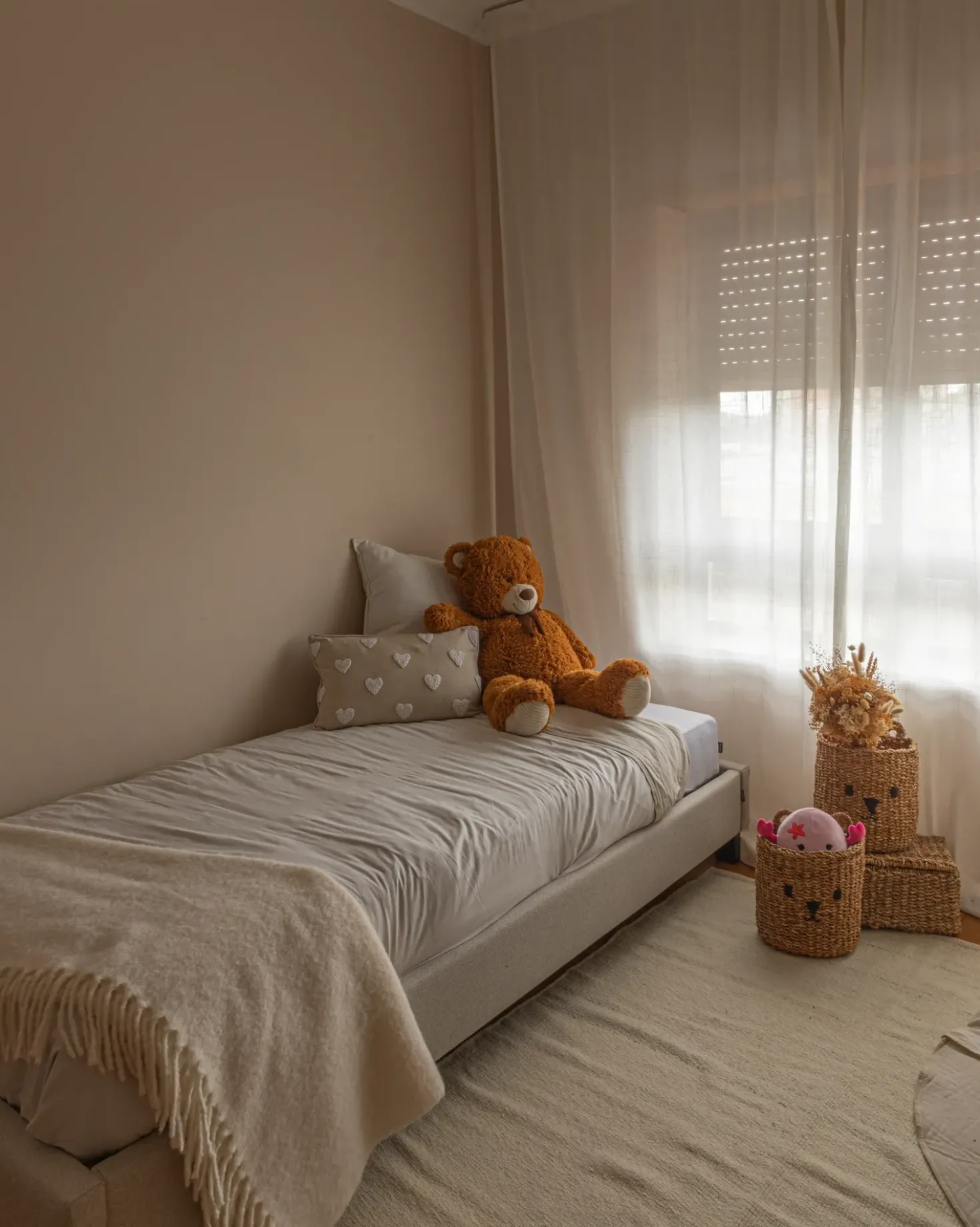 Letto senza testata Tessuto ROANNE 90 x 200 cm Beige chiaro