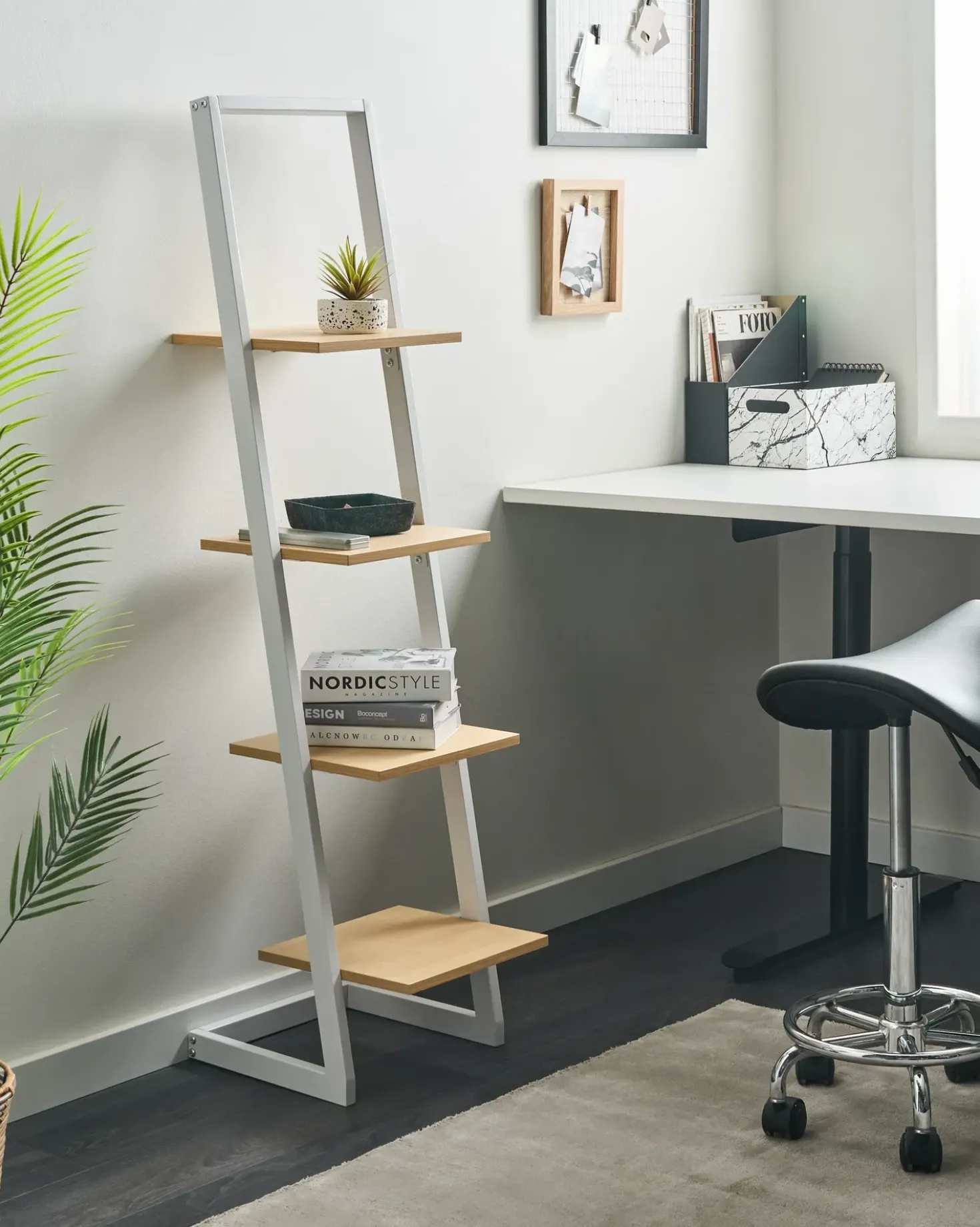 Mobile con 4 ripiani JOPLIN 143 cm Bianco