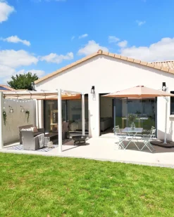 Ombrellone a sbalzo 300 cm SAVONA Beige sabbia Beige