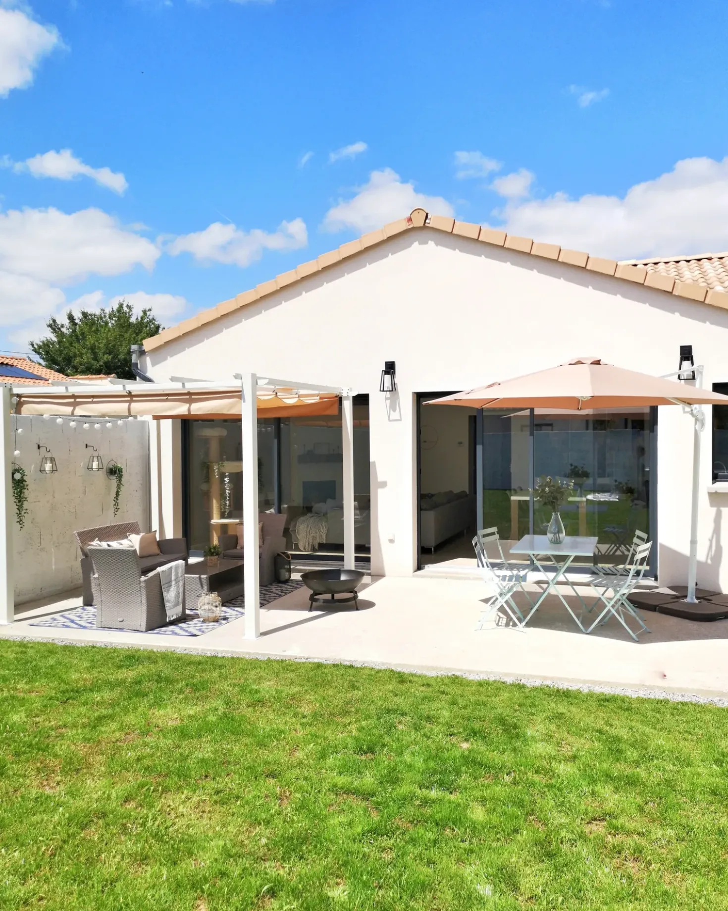 Ombrellone a sbalzo 300 cm SAVONA Beige sabbia Beige