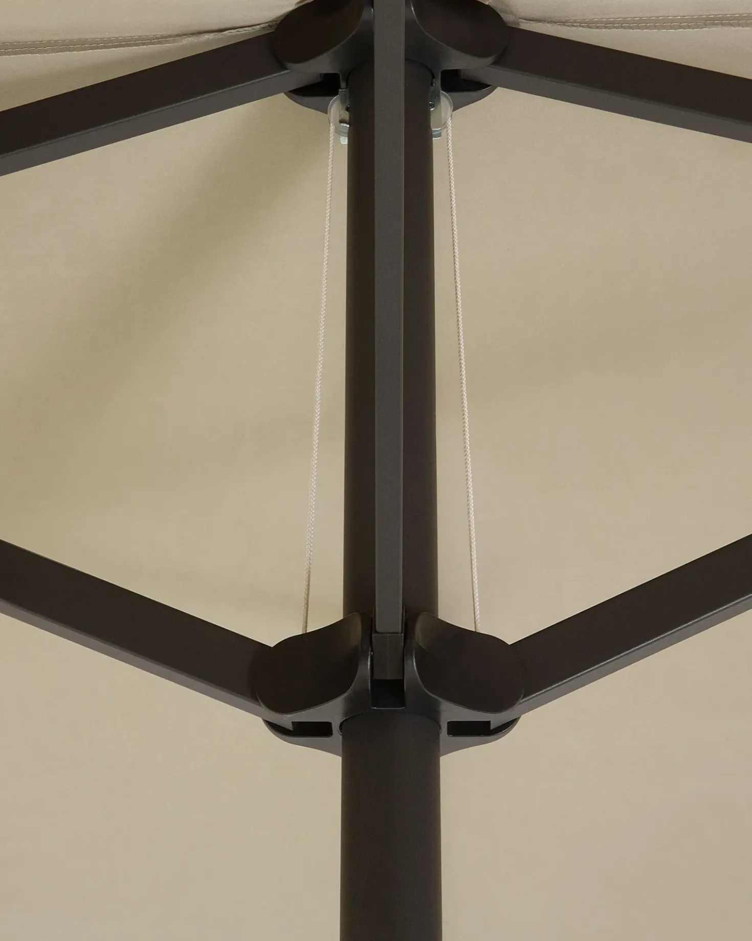 Ombrellone da giardino 460 cm SIBILLA Beige