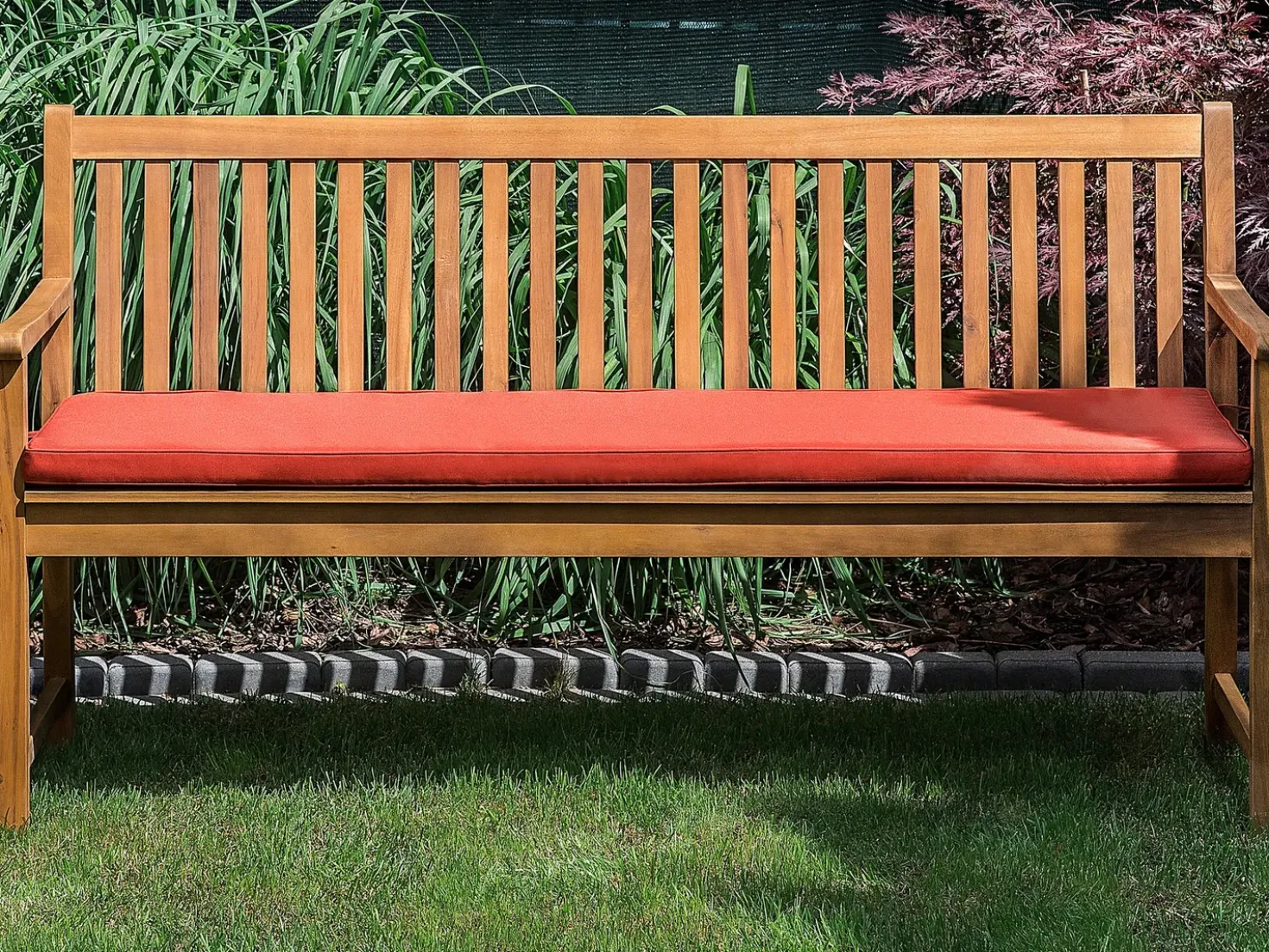 Panca da giardino con cuscino VIVARA 160 cm Legno di acacia certificato Frassino chiaro Rosso scuro