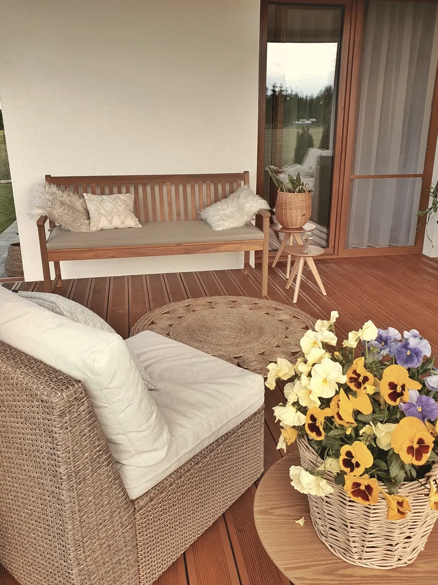 Panca da giardino con cuscino VIVARA 160 cm Legno di acacia certificato Beige