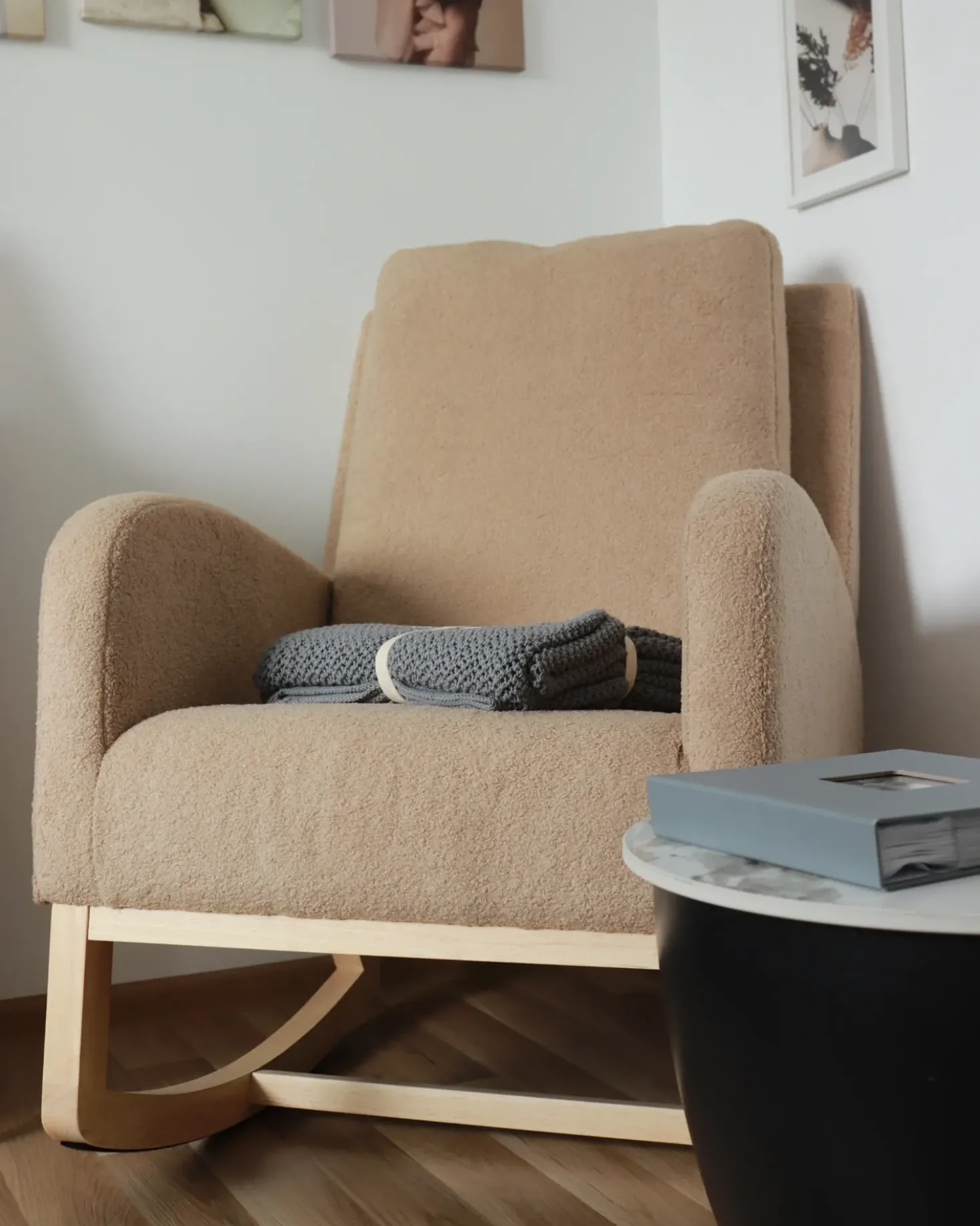 Poltrona a dondolo ALSTA Bouclé Beige