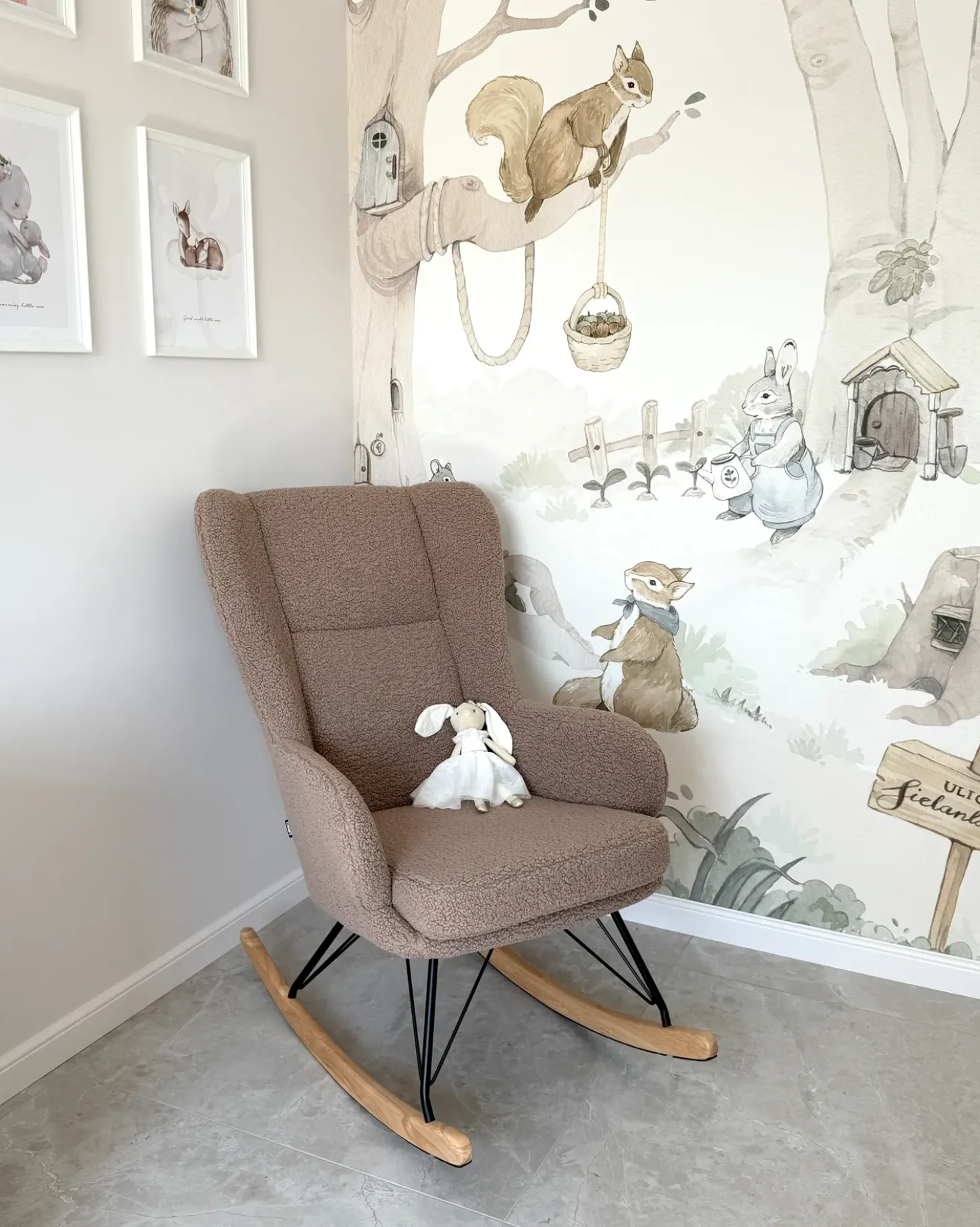 Poltrona a dondolo LUOMA Bouclé Beige