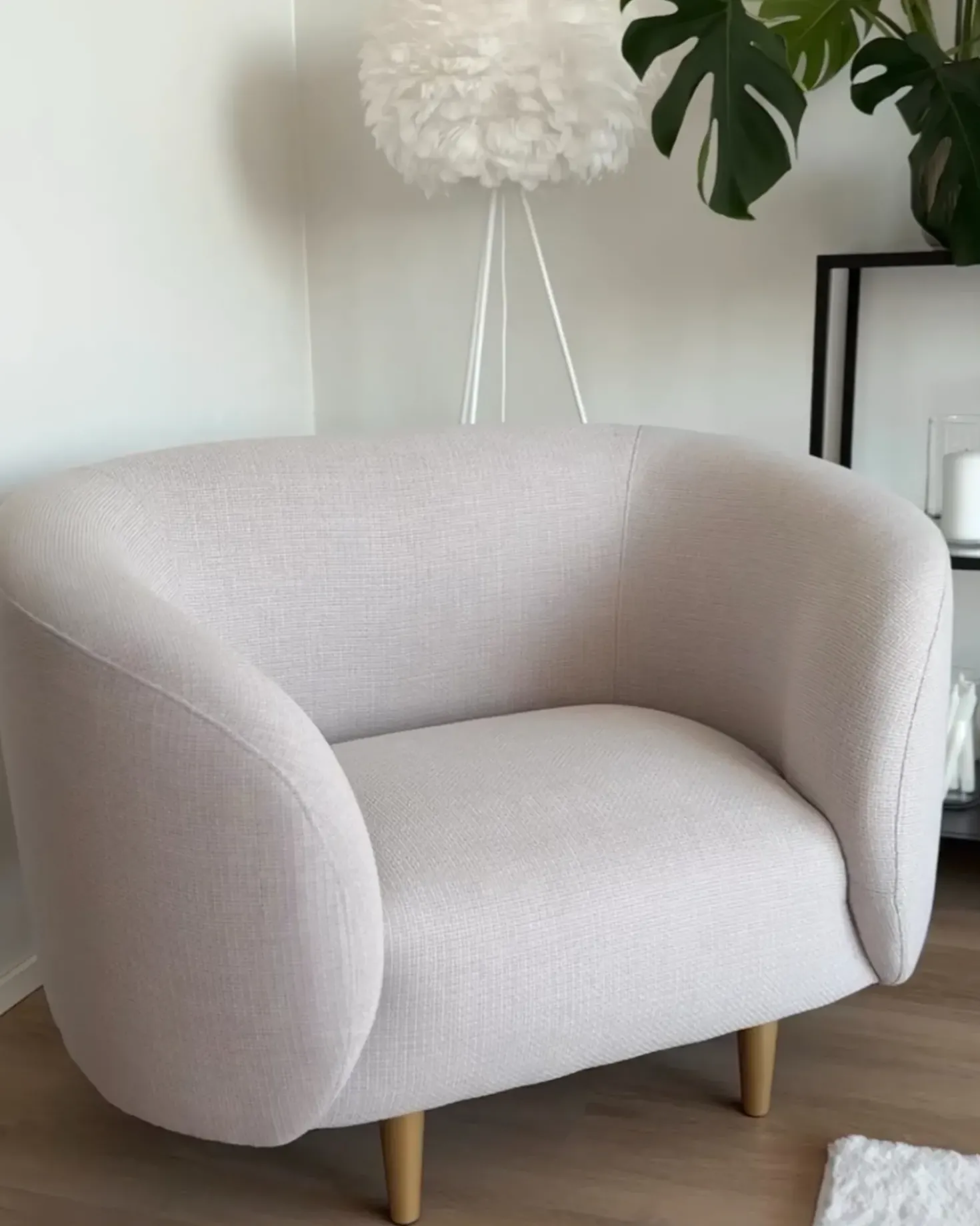 Poltrona LOEN Tessuto Beige chiaro
