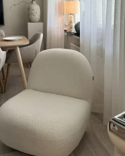 Poltrona LOVIISA Bouclé Bianco