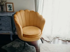 Poltrona LOVIKKA Velluto Senape