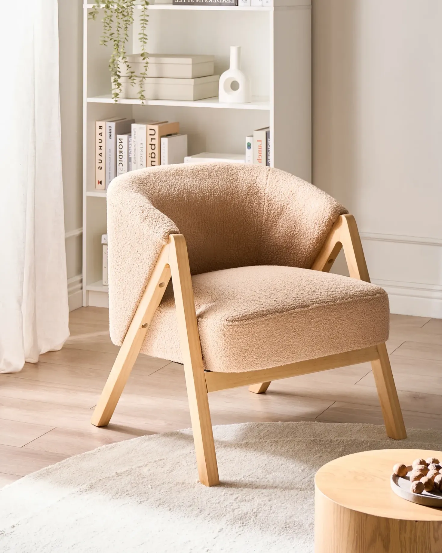 Poltrona SKEI Bouclé Beige
