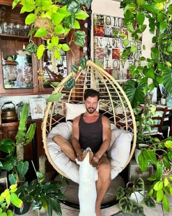 Poltrona sospesa con supporto da pavimento ARSITA Rattan sintetico (PE) Naturale
