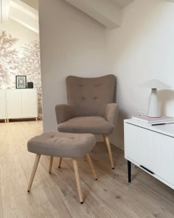 Poltrona Wingback VEJLE con poggiapiedi Tessuto Beige